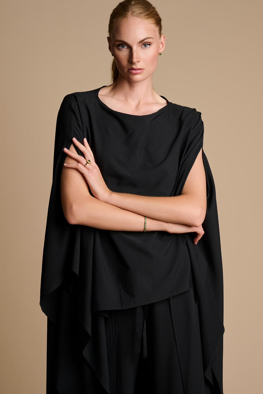 Hydra Sun Poncho | Black