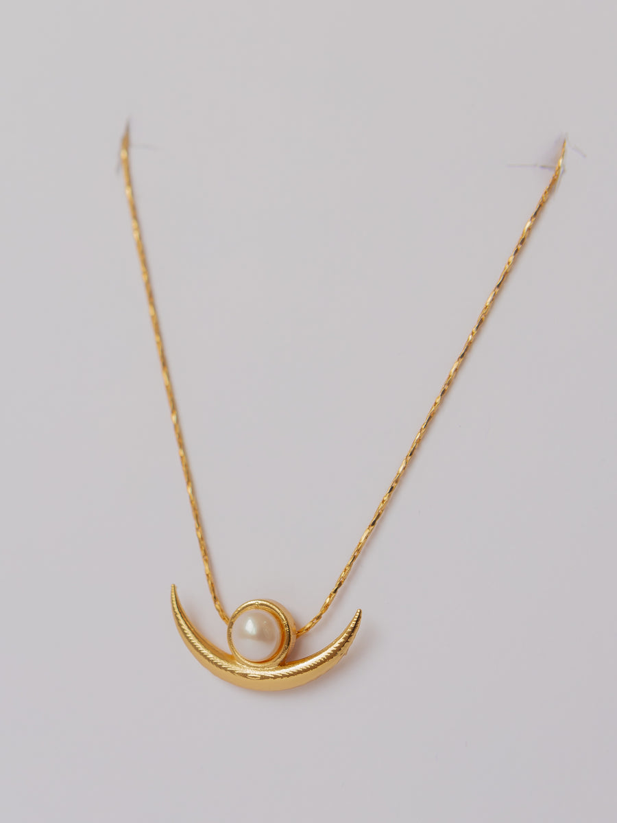 Guiding Moon Necklace