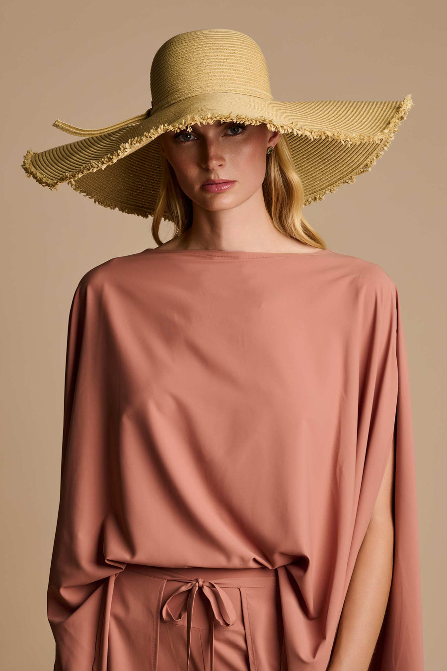 Hydra Sun Poncho | Mocha Mousse