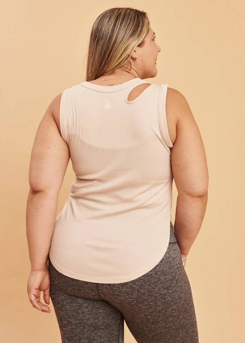 CUTOUT RIBBED TAN TOP