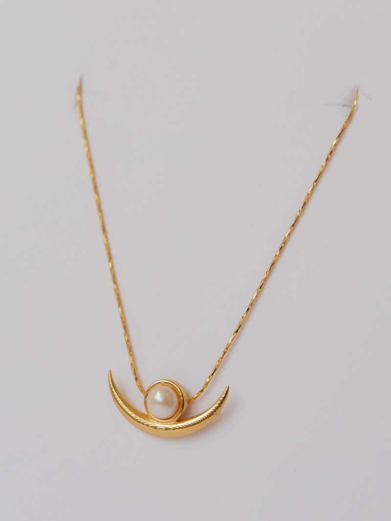 Guiding Moon Necklace