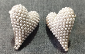 ARETE CORAZÓN GRANDE PERLADO PLATA