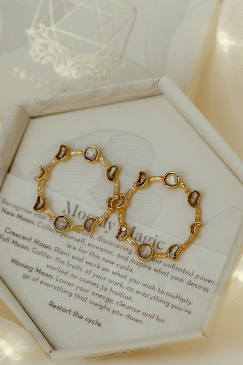 Moonly Magic Earings - Gold
