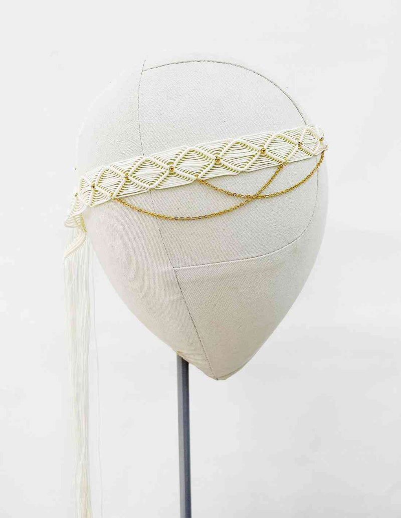 Reina Tiara Ivory. Tiara In Ivory