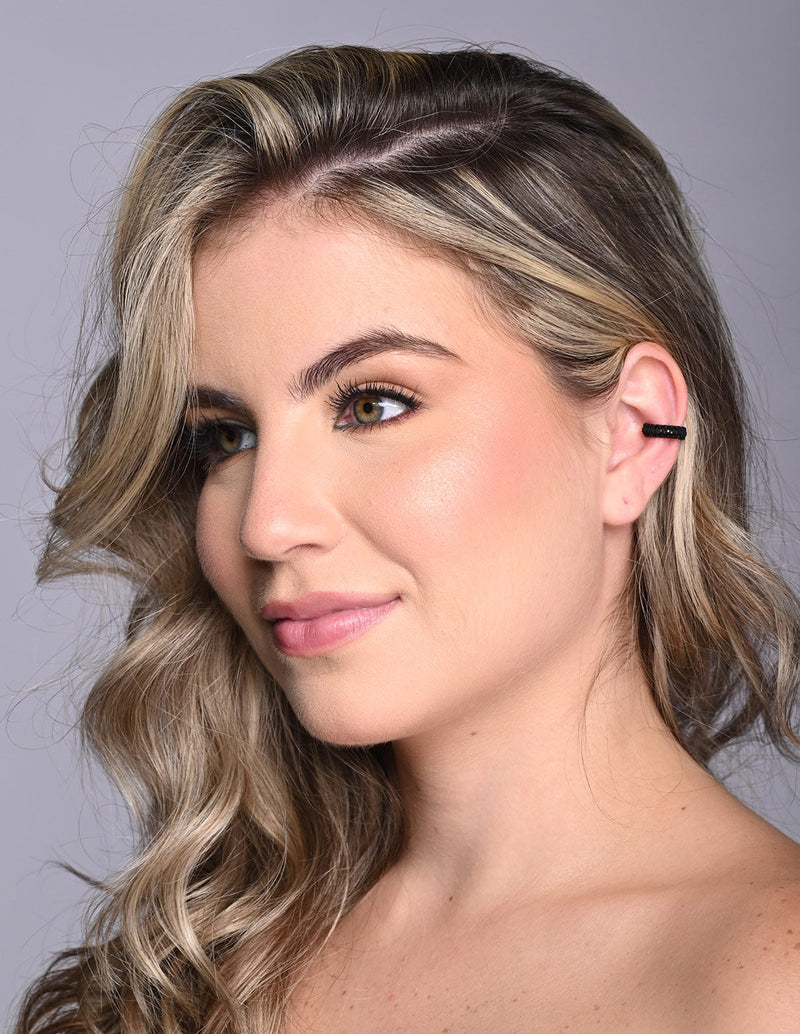 Luna Creciente Ear Cuff Black. Ear Cuff In Black