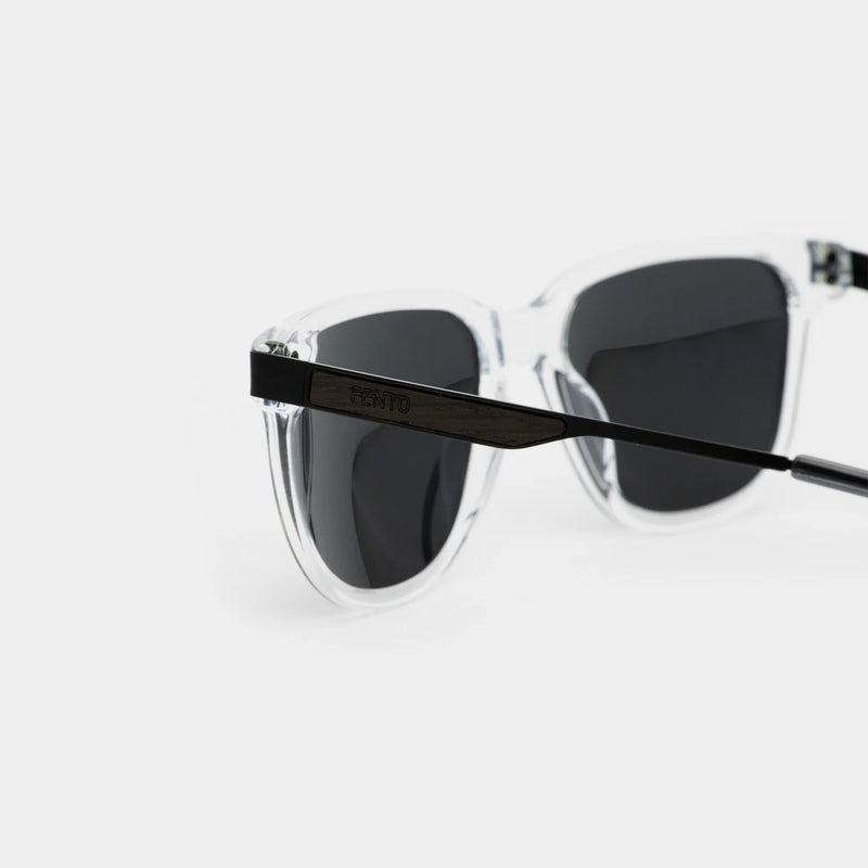 SPECTA SUNGLASSES